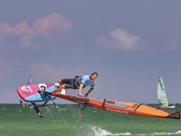Dream Team dominates Foilstyle Event » Starboard Windsurfing
