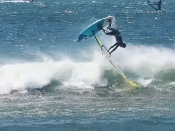 Mattia Pedrani in waves in Viana do Castelo, Portugal – Video
